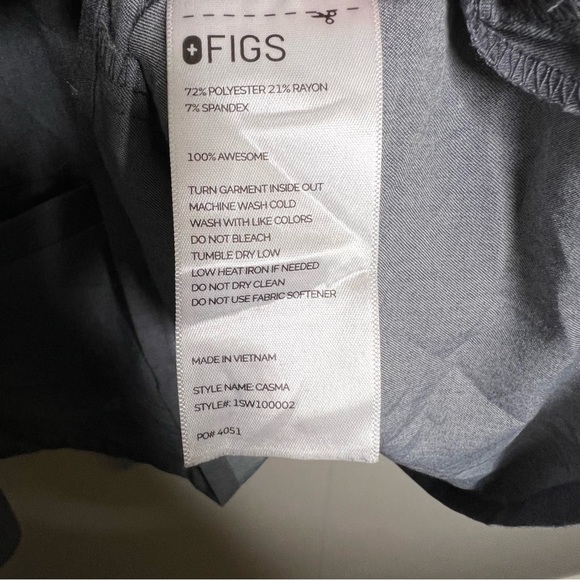Figs Technical Collection Women’s Casma Graphite Gray V-Neck Scrub Top Sz 5 XL - Picture 7 of 10